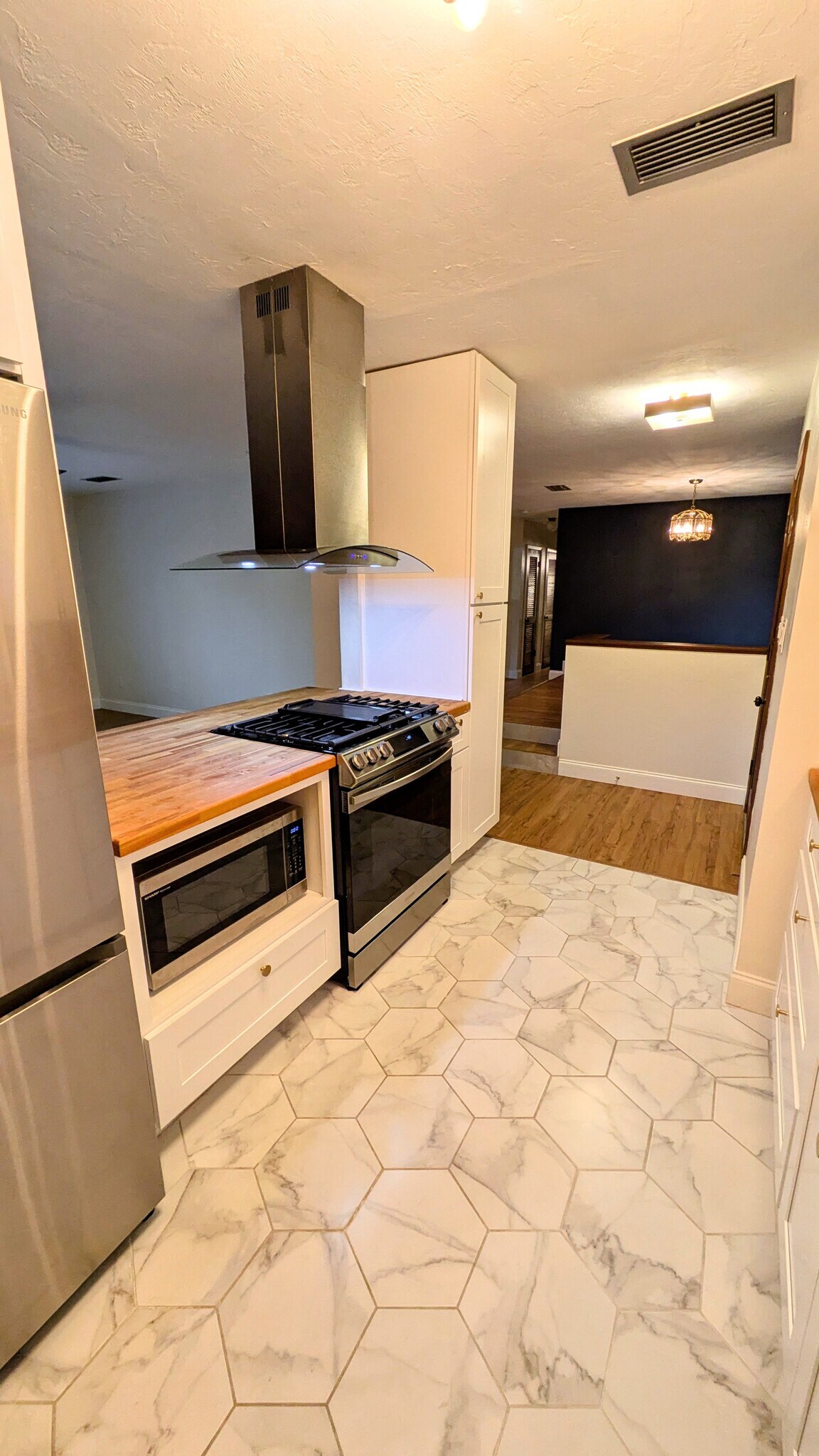 Building Photo - 5014 NW 29th St