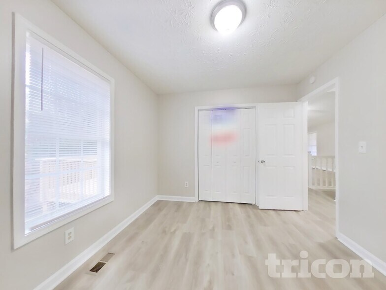 Building Photo - 128 Cliff Ct