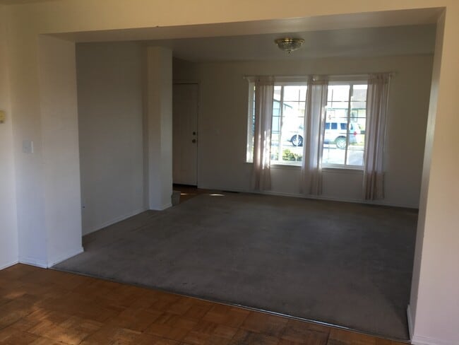 Building Photo - Beautiful Home on Indiana Drive in Ellensburg