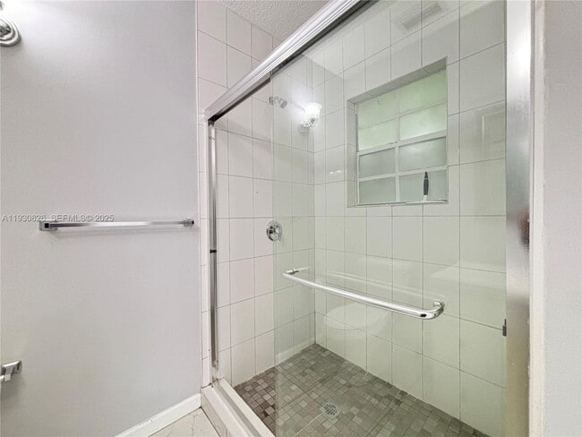 Building Photo - 1654 SW 14th Terrace