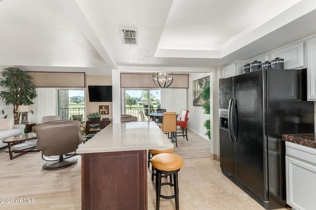 Building Photo - 7424 N Vía Camello Del Norte