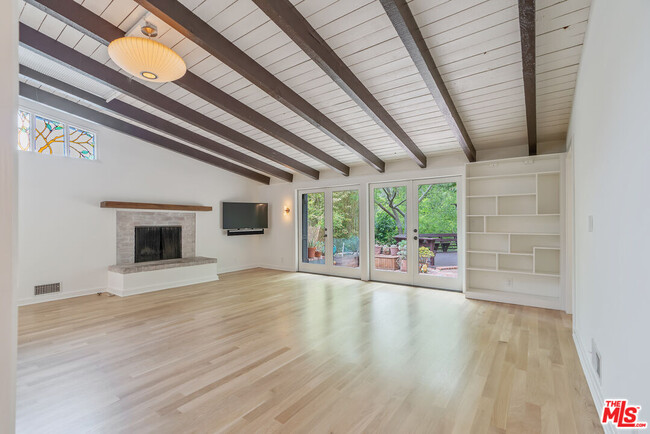 Building Photo - 3337 Ledgewood Dr