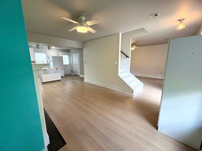 Building Photo - 2 Bedroom 2.5 Bathroom Townhome in Mechani...