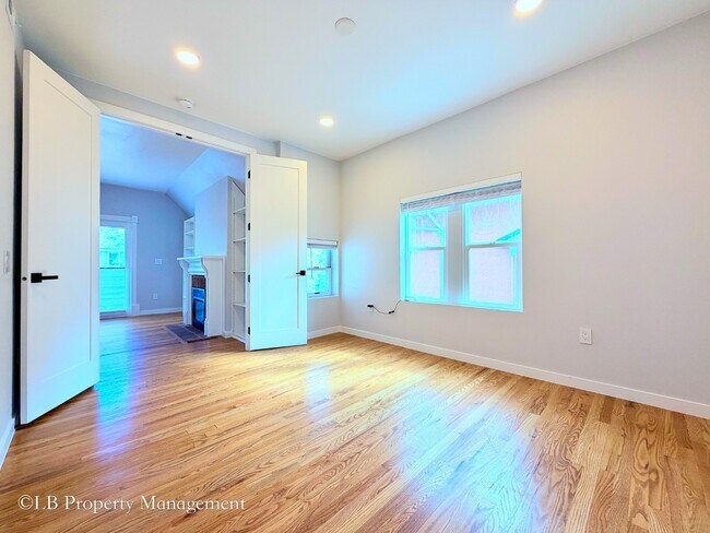 Building Photo - 1107 N Downing St