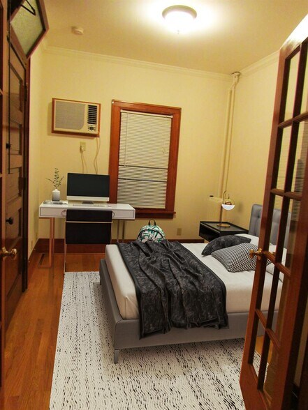 Building Photo - 220 State St