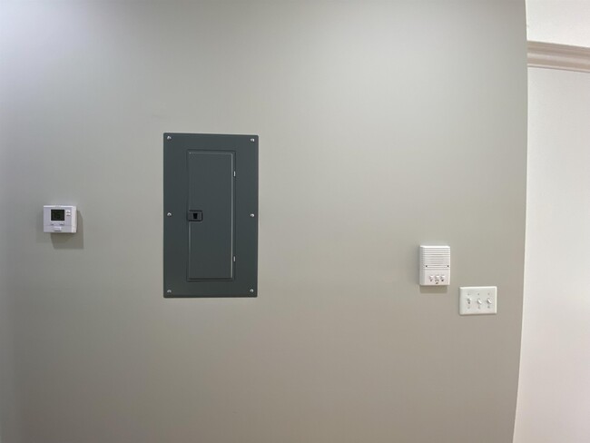 Building Photo - 176 Avenue F