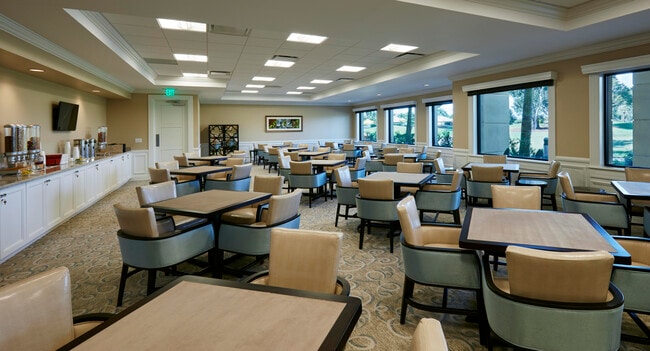 Building Photo - 8232 Heritage Club Dr