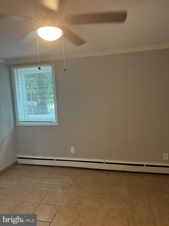 Building Photo - 4253 Brooks St NE