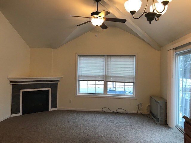 Livingroom - 51 Smithwheel Rd