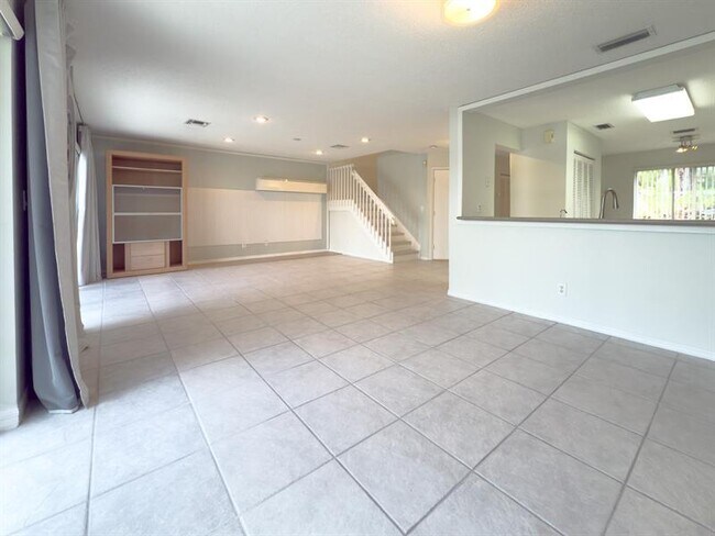 Building Photo - 1705 SW 110th Terrace
