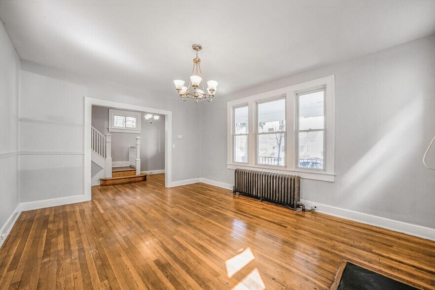 Building Photo - 3216 22nd St NE
