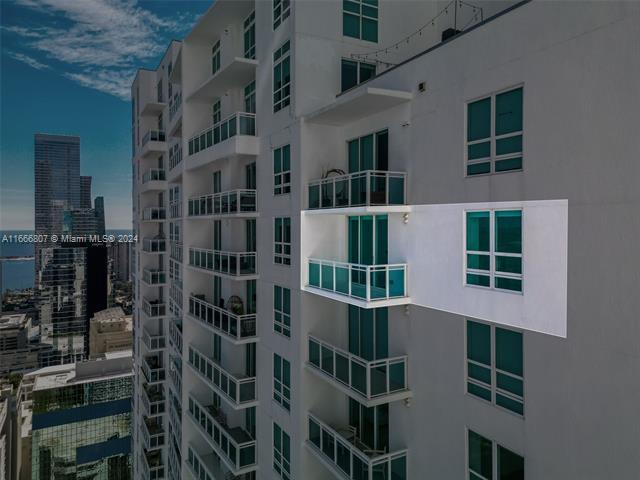 Building Photo - 951 Brickell Ave