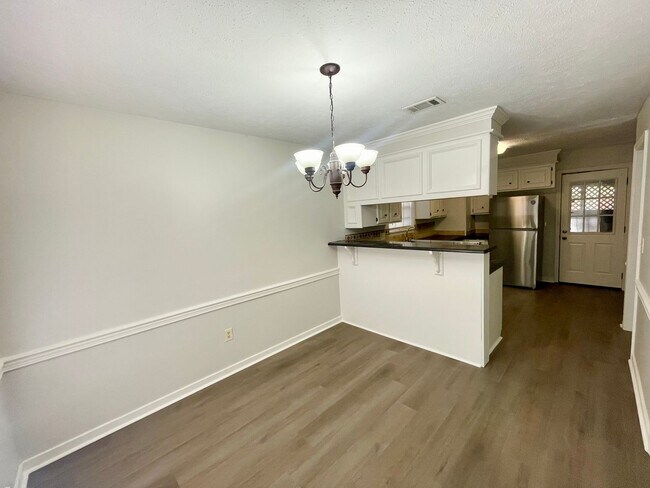 Building Photo - 176 Bellegrove Cir