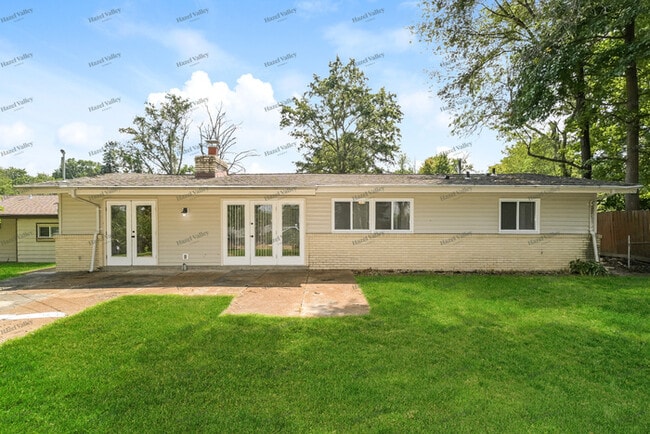 Building Photo - 3155 Stafford Ln