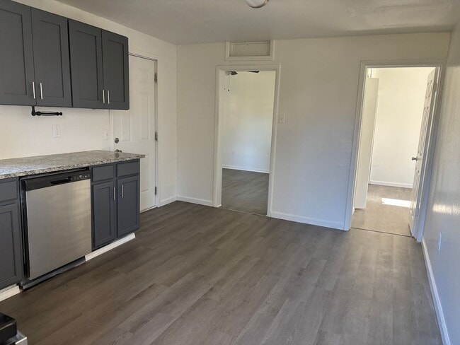 Building Photo - Modern Charm Meets Comfort: Fully Remodele...