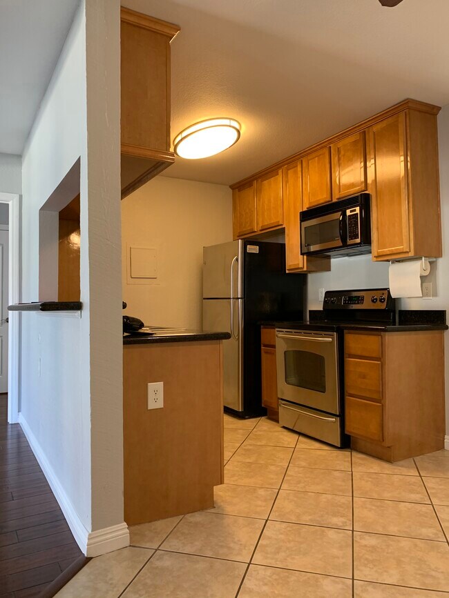 Building Photo - 1345 Cabrillo Park Dr