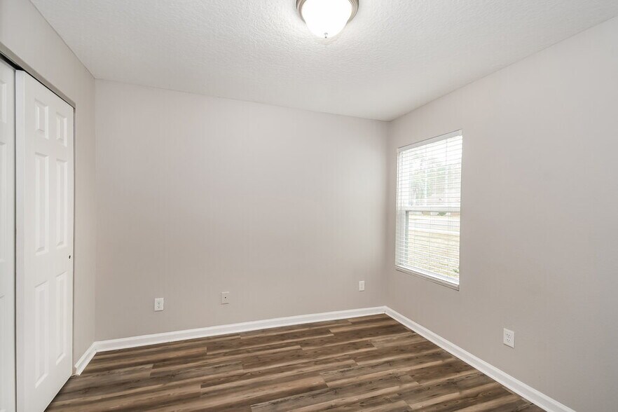 Building Photo - 5325 Lacy Jane Way