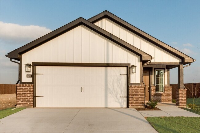 Building Photo - 1444 Twin Frks Dr