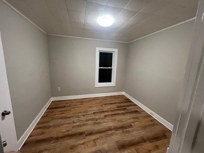 Building Photo - 16 1/2 Winslow St