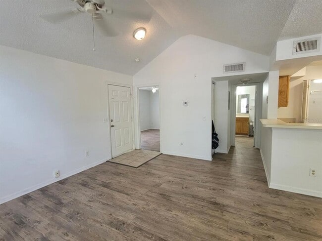 Building Photo - 1021 S Hiawassee Rd