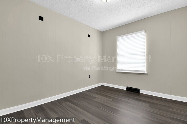 Building Photo - 849 Ruby Ave