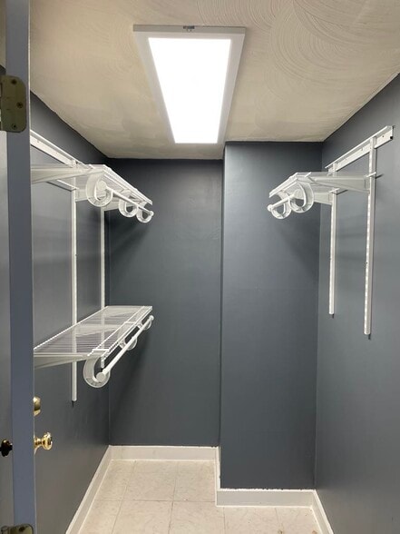 Building Photo - 94 5th St