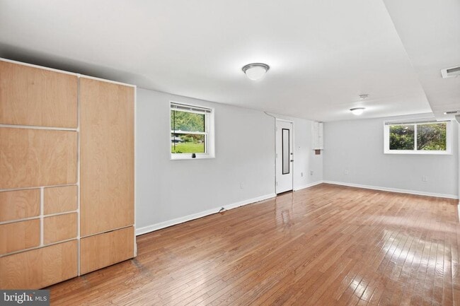 Building Photo - 7545 Axton St