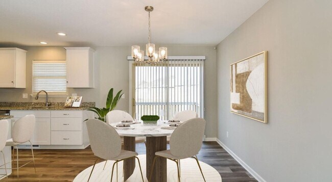Building Photo - 705 Summer Dawn Cir