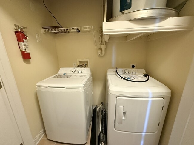 Building Photo - 252 Stetson St