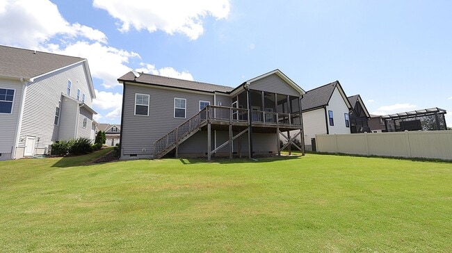 Building Photo - Beautiful Home with Open Floorplan in Desi...