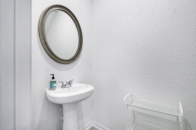 Building Photo - ***APPLICATION CURRENTLY UNDER REVIEW***Tw...