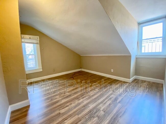 Building Photo - 1305 Allegheny Ave