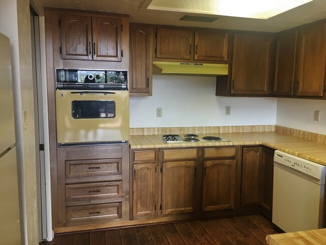 Building Photo - TOWNHOME - WEST SEDONA - DEL SOL