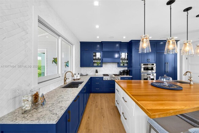 Building Photo - 146 Mockingbird Rd