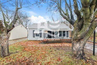 Building Photo - 2221 Cadie Ave