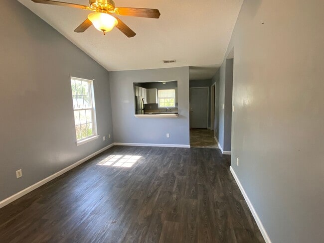 Building Photo - Affordable Duplex Off Of Piney Green