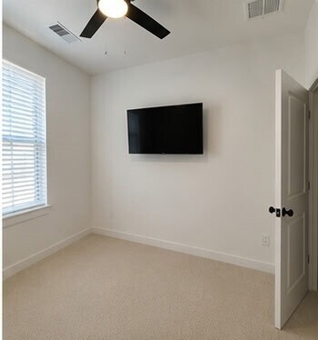 Building Photo - 403 Soapberry Tree Ct