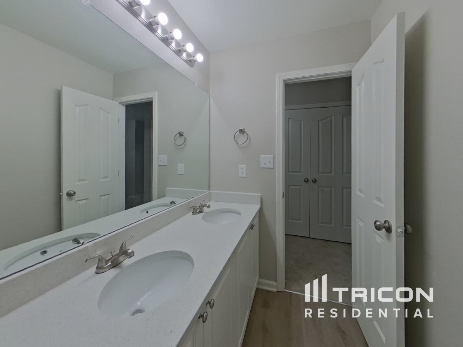 Building Photo - 4837 Autumn Oak Dr