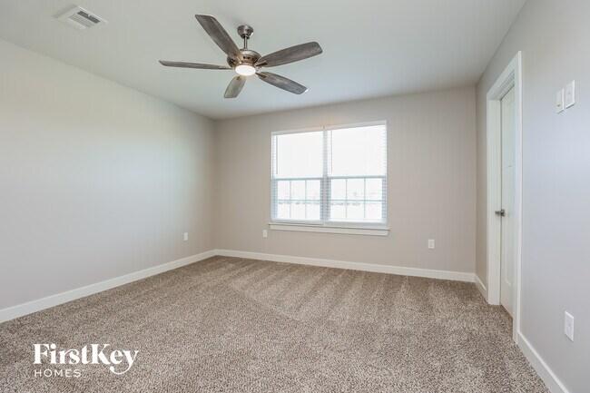 Building Photo - 2932 Leatherwood Dr