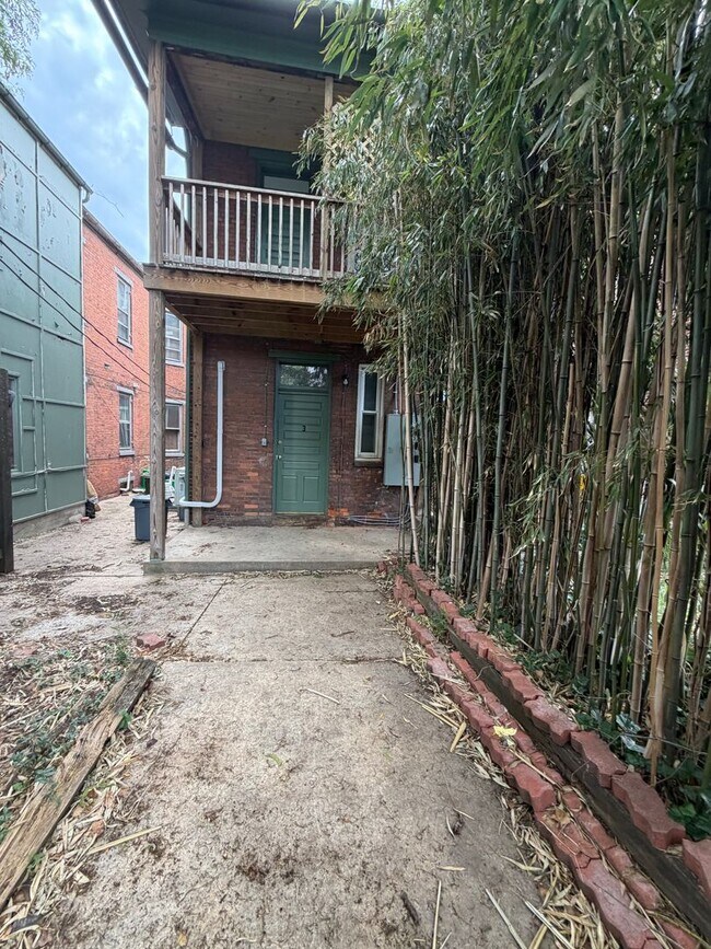 Building Photo - 110 S Beaver St