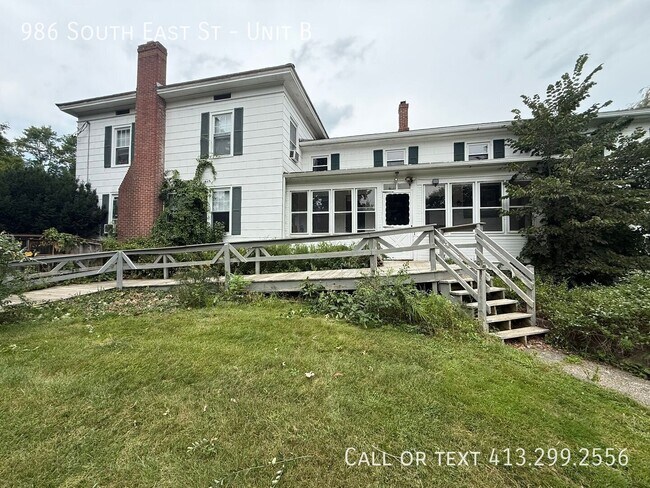 Building Photo - 986 S East St