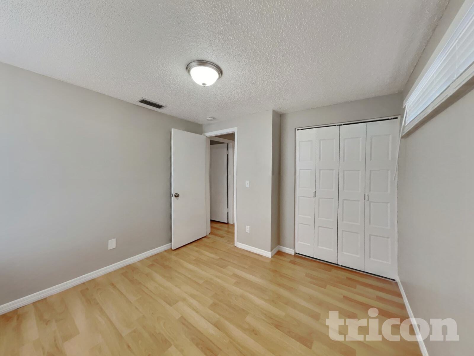 Building Photo - 16128 Foxfire Dr