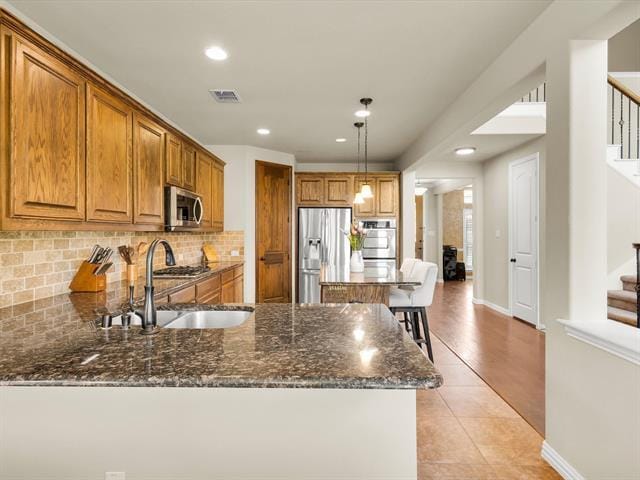 Building Photo - 214 Crestbrook Dr