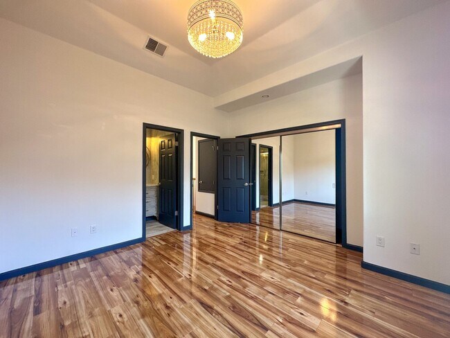 Building Photo - 630 Antioch Terrace