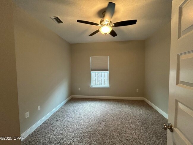 Building Photo - 245 Villa Bay Dr