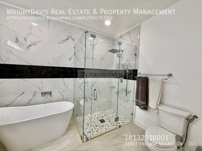Building Photo - 16303 Enclave Village Dr