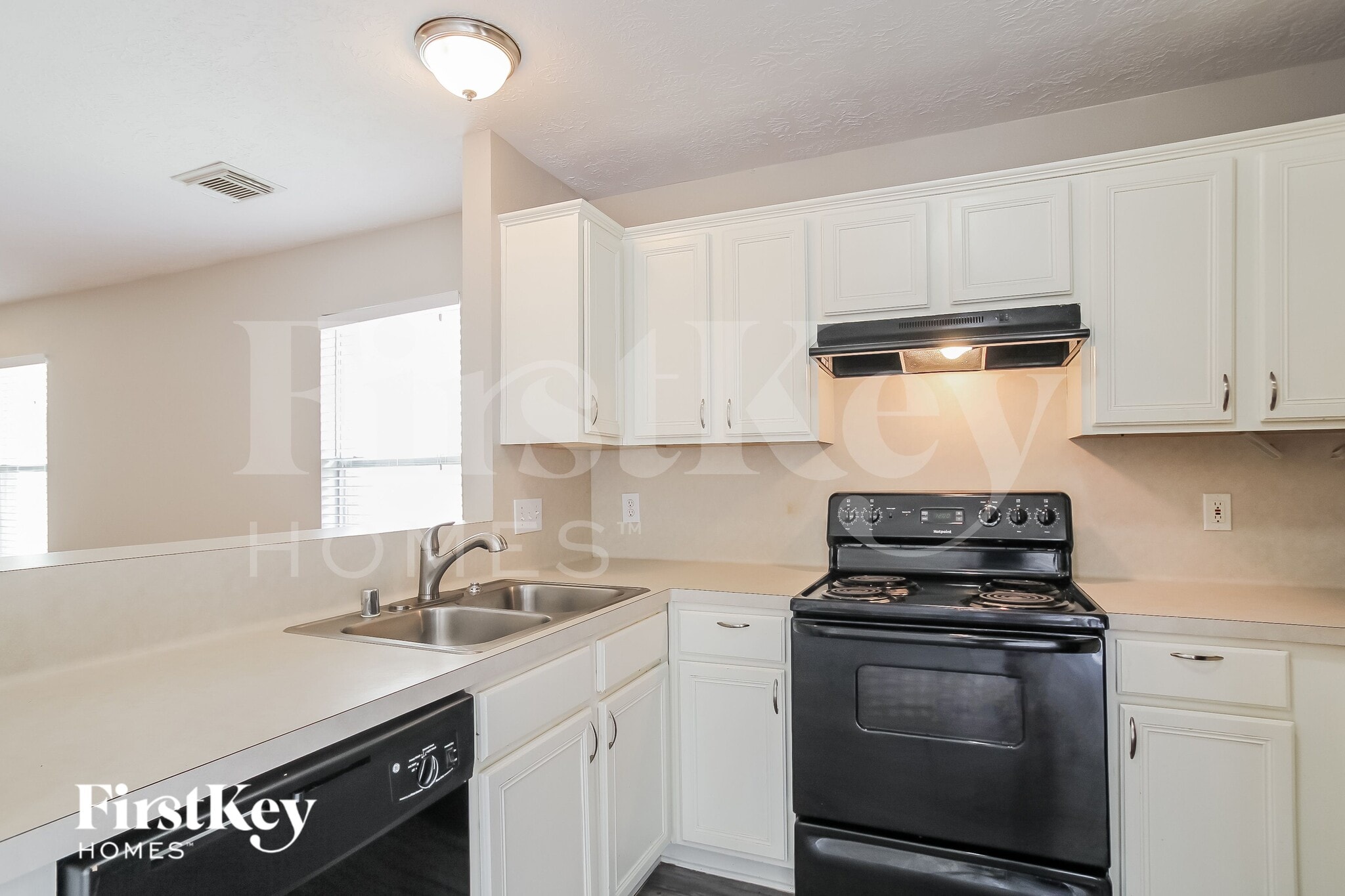 Building Photo - 916 Wilaby Ln