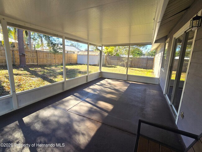 Building Photo - 13436 White Plains St