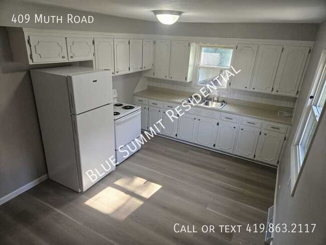 Building Photo - 409 Muth Rd