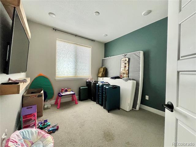 Building Photo - 1565 W 67th Ave